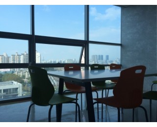 1호선,7호선 가산디지털단지역 깔끔한 사무실 같이써요~