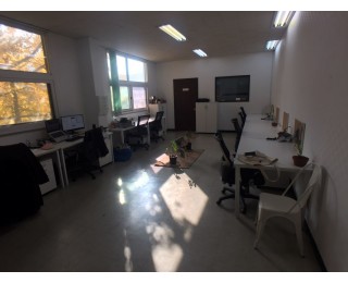 2호선 홍대입구역 근처 오피스공유하실분 모십니다.