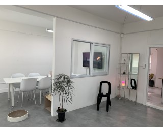 성수 건대 구의쪽 25평 사무실 쉐어해요 (화이트톤 이쁜 공간) - 한자리 남음