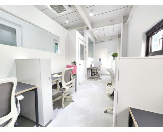 ◁주차비 지원 프로모션▷ | 종로 공유오피스 | 5인실 독립오피스 | 주 1회 공용공간 청소 서비스 | 홍익대학원 인근 | 두산상사 인근 | 서울대병원 도보 5분 |