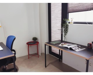 서울대 병원 팀이 오피스로 쓰는 종로 공유 오피스 | 서울대 병원 도보 약 5분 | 1호선 | 3호선 | 5호선 | 도보 가능 역세권 | 회의실 미팅룸 탕비실 무료 | 하루 1인 이용료 약 만 이천 원 | 24시간 개