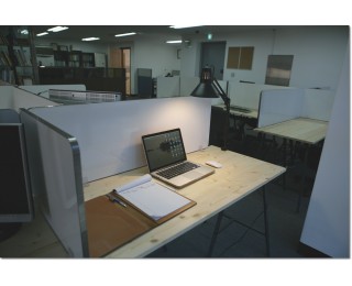 양재역 인근 조용한 일반 사무실 쉐어합니다.