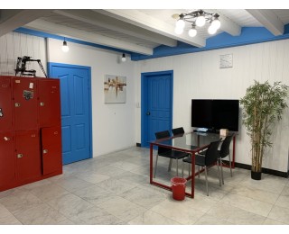 신논현역 인근 사무실 나가기 싫어서 쉐어 합니다.