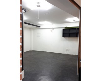 사무실쉐어합니다.