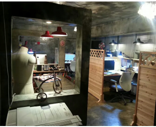 북촌 한옥마을 입구 까페같은 사무실 공유합니다~~~