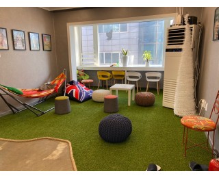 홍대 여행스타트업체와 함께 사무실 쉐어하실 팀 찾습니다.