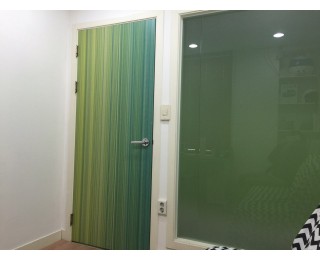 홍대 정문 2분 거리 독립된 공간 사무실 쉐어합니다.