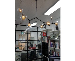 현재 인테리어디자인 사무실로 이용하고 있습니다.