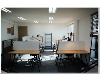 [강남] 매봉역 인근 깔끔한 사무실 쉐어합니다.