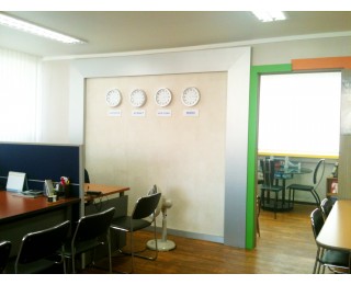 강남역과 신논현역사이 사무실 함께 쓰실분