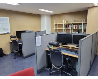 신사역 도보 8분 4인 사무실 필요하신 분~! (2~3인도 가능합니다)