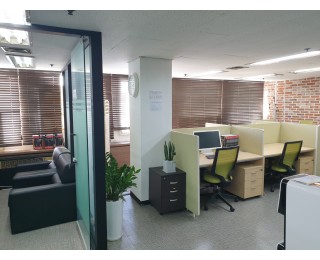 깨끗한 사무실 함께 공동 사용 하실 분