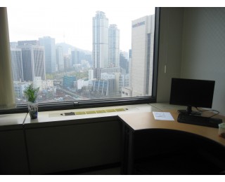 충정로역 깔끔한 사무실 같이 쓰실 분