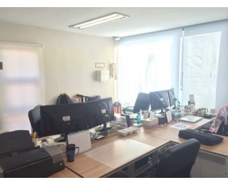 합정역 도보3분이내 오피스 쉐어 합니다.