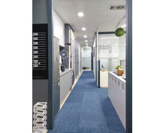  2층으로 구성된 카페같은 디자인사무실입니다. 복층,개방형,사업자가능   2층으로 구성된 카페같은 디자인사무실입니다. 층이 구분되어있어서 사생활침해가 적습니다.  1층은 디자인기획,출