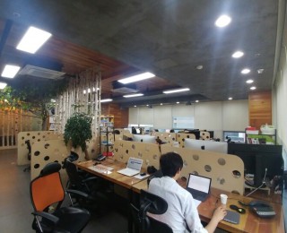 가산디지털단지역 2번출구 깔끔한 사무실 쉐어합니다.