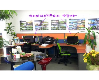 홍대입구역 도보5분 사무실 쉐어 합니다.