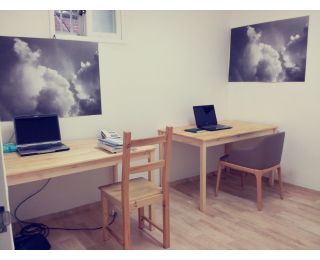 독립된 공간의 오피스 쉐어 하실 분 구합니다.(여자분만, 비흡연자)