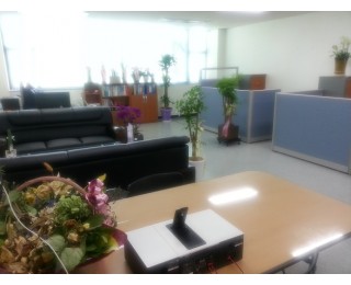 고양시 일산동구 장항동 조용하고 넓고 쾌적한 사무실 공유합니다.