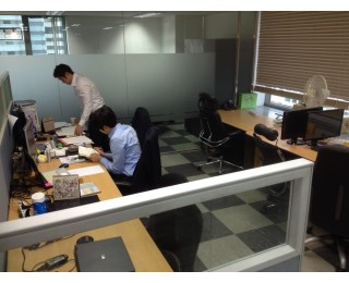 역삼역 사거리 전망좋은 10층 사무실 쉐어합니다.