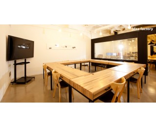 강남역 심플모던한 미팅룸 아이디어팩토리