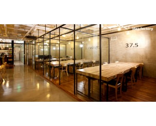 강남역 심플모던한 인테리어 사무실 아이디어팩토리