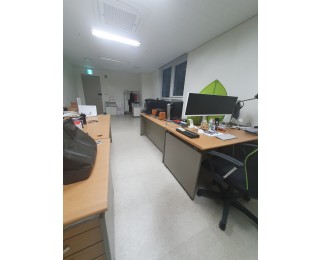 다른이유 없습니다. 인원이 적어서 사무실 같이 사용하실 분 찾습니다.